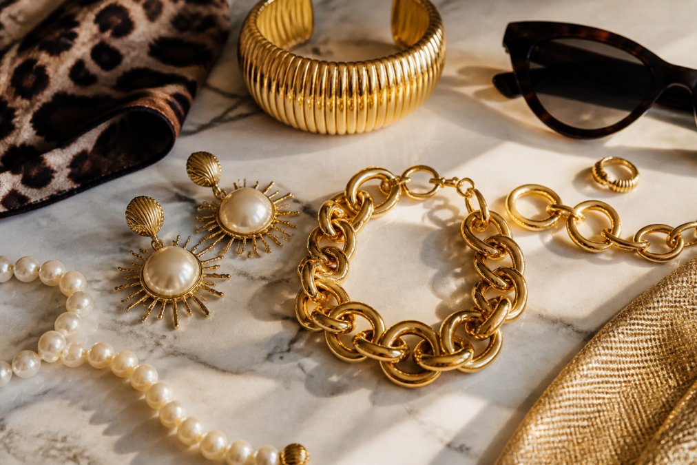 Bold Luxury Accessories: Statement Pieces That Define Your Style