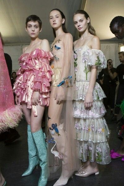 DRESSES