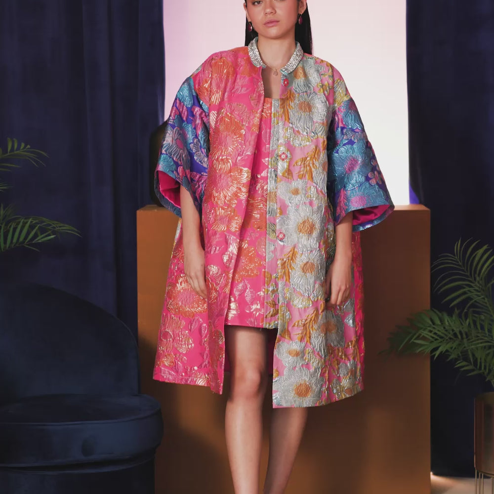 
                  
                    Load and play video in Gallery viewer, Cosmica Jacket
                  
                