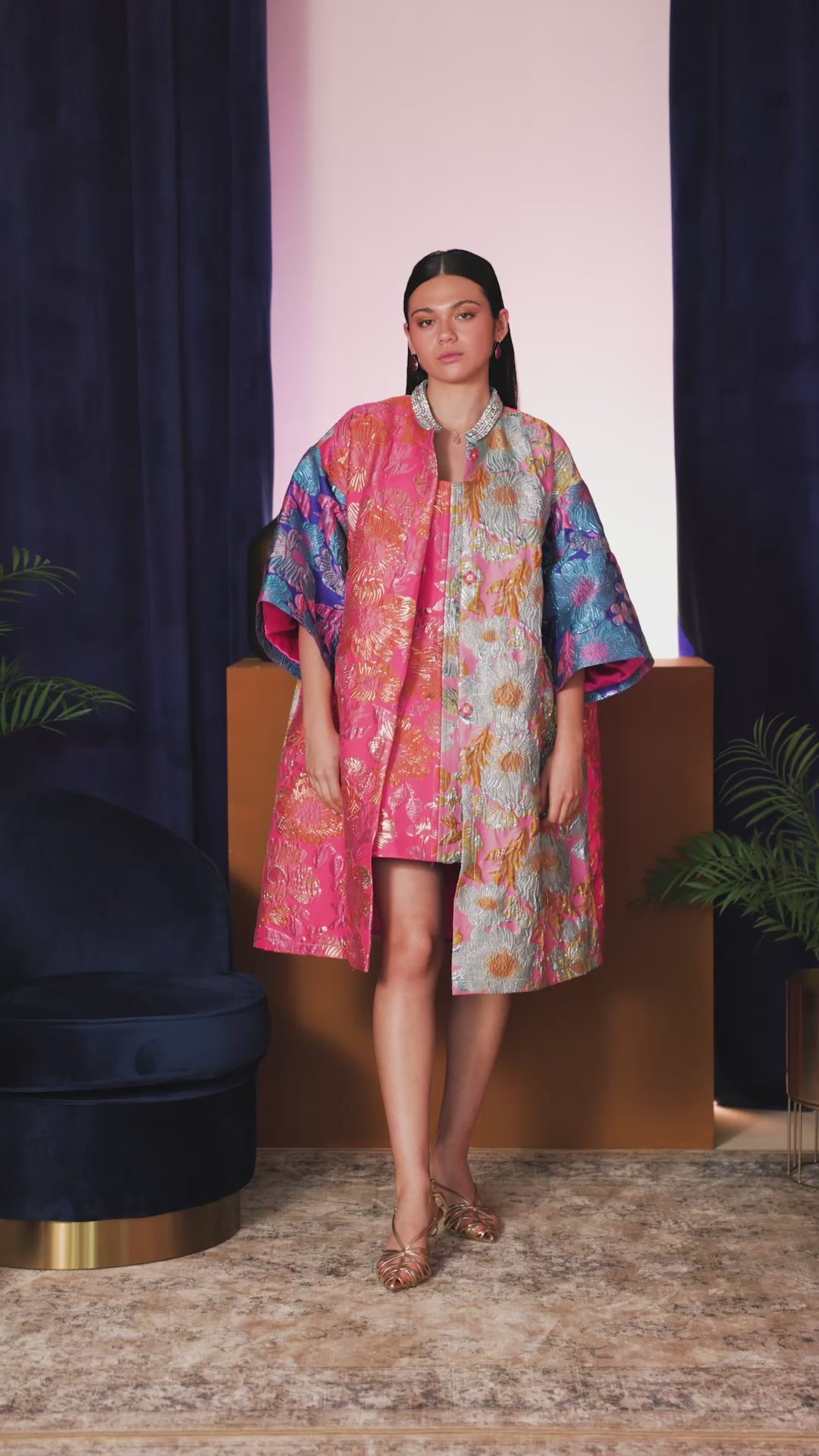 
                  
                    Load and play video in Gallery viewer, Cosmica Jacket
                  
                